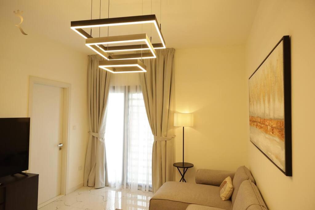 Apartment Amber Glow 2br Al Raha *