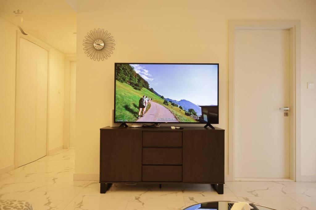 Amber Glow 2br Al Raha