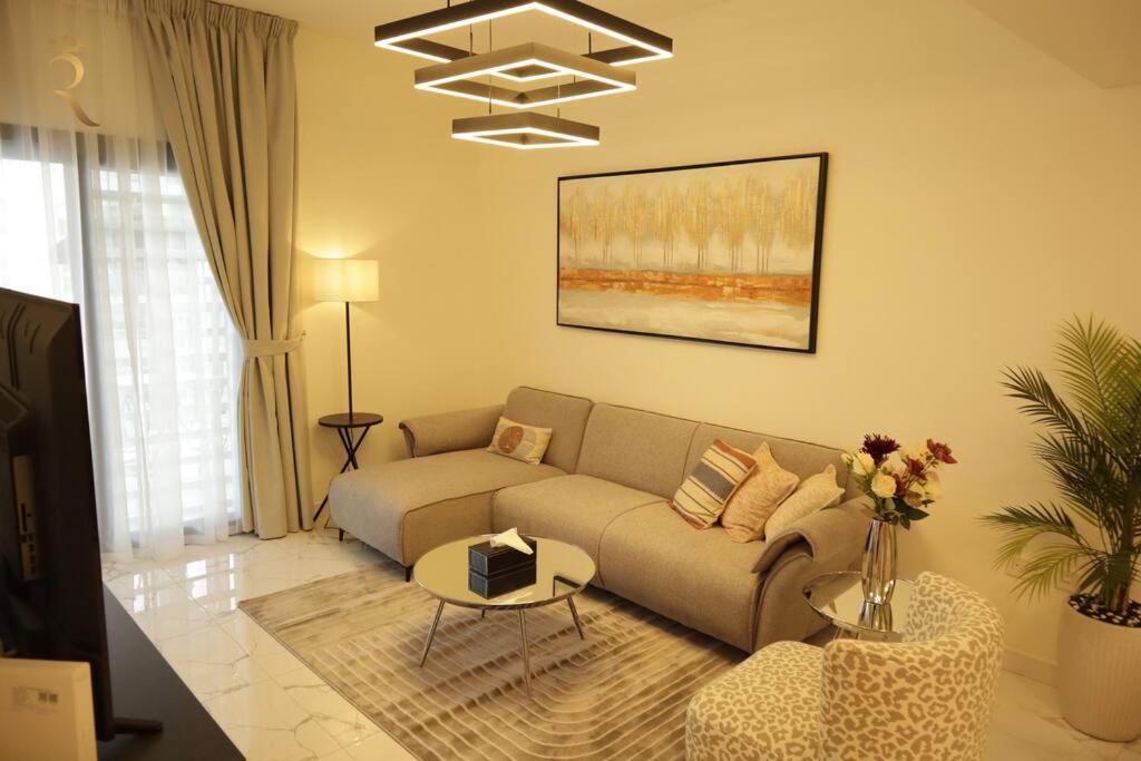 Amber Glow 2br Al Raha